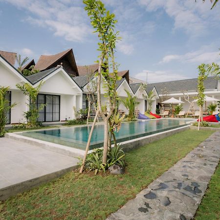 Sari Uma Canggu By Hospitality Bali Exteriör bild